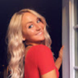 Meet your Posher, Courtney